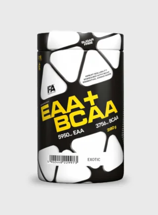 Formula e FA NUTRITION EAA+BCAA është një kombinim i aminoacideve thelbësore BCAA dhe EAA. Aminoacidet janë komponentë themelorë të proteinave që kontribuojnë në formimin e muskujve dhe natyra e tyre ekzogjene kërkon që ato t'i sigurohen trupit në dietën e përditshme. Një porcion i vetëm i suplementit siguron deri në 9.7 g aminoacide të klasit më të lartë, të cilat janë marrë nga materiale të testuara me cilësi të lartë. Produkti është i disponueshëm në formën e një pluhuri lehtësisht të tretshëm i cili bën të mundur përgatitjen e një pije freskuese. Produkti mund të përdoret në të gjitha disiplinat sportive, veçanërisht në rastin e stërvitjes së forcës dhe qëndrueshmërisë në çdo nivel. Një suplement është një formë ideale e mbështetjes për suplementet para stërvitjes, kreatinën ose djegësit e yndyrës.