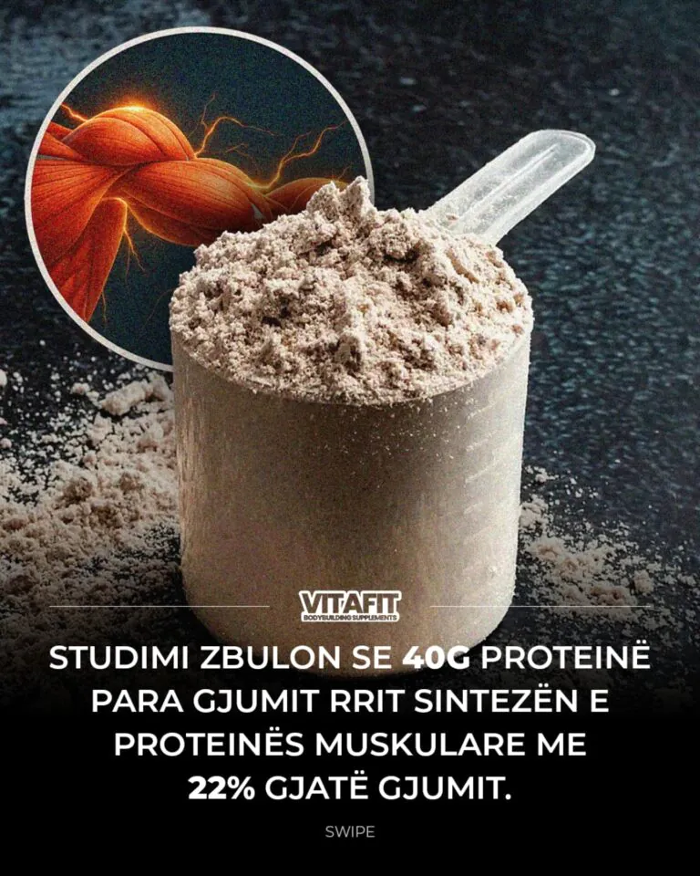 40g Proteina Para Gjumit – Sekreti për Rritjen e Muskujve dhe Rikuperim Maksimal 22 Proteina para gjumit, a e ke ditur se trupi yt vazhdon të ndërtojë muskuj edhe kur ti fle? Një studim i publikuar në “Medicine & Science in Sports & Exercise” ka treguar se konsumimi i 40g proteina para gjumit rrit sintezën e proteinës muskulare me plot 22% gjatë gjumit.